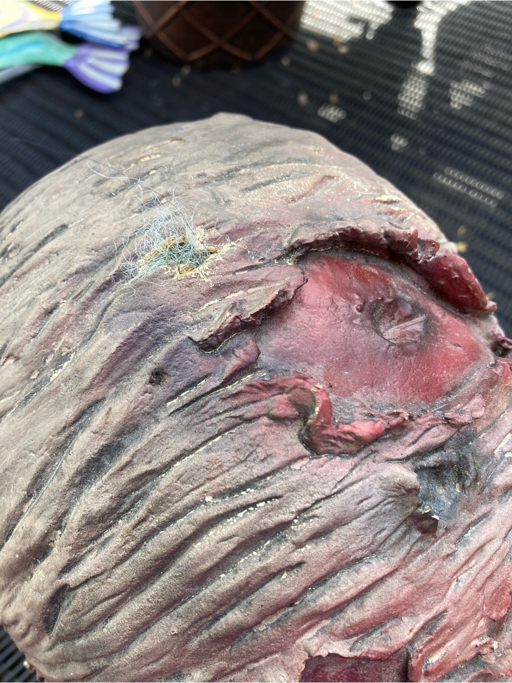 Halloween zombie head prop - Picture 5 of 10